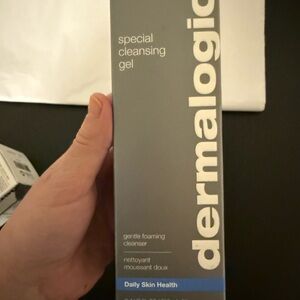 Dermalogica Cleansing Gel in Blue Packaging